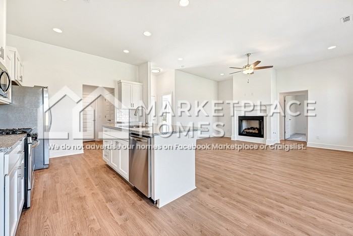 561 N Goose Xing - Photo 7 of 32