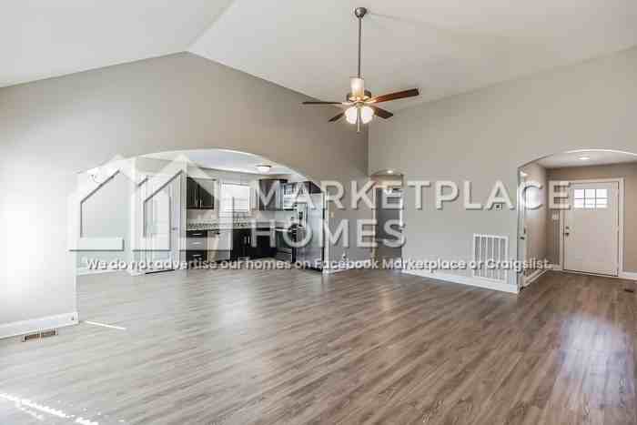 534 Somerset Ln - Photo 7 of 32