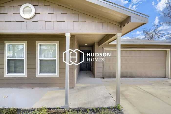 1313 Harrison Ave - Photo 3 of 14