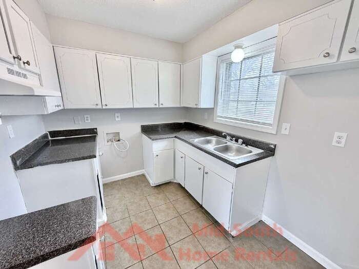 4061 Navaho Ave - Photo 5 of 21