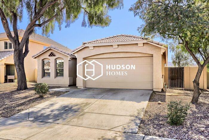 2413 W Saint Kateri Dr - Photo 2 of 30