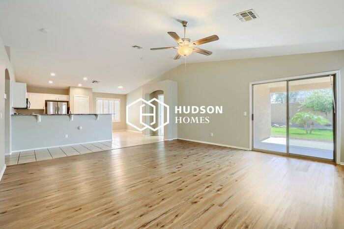 2413 W Saint Kateri Dr - Photo 7 of 30