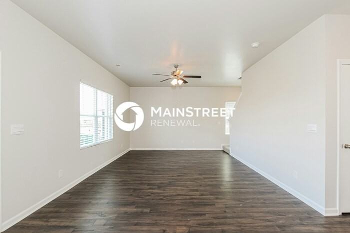 23141 Downing Park Cir - Photo 2 of 19