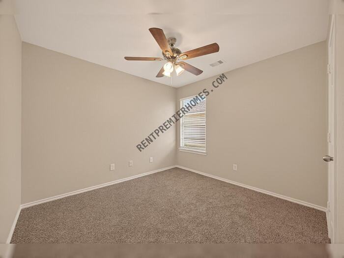 2730 Morgensen Dr - Photo 7 of 17