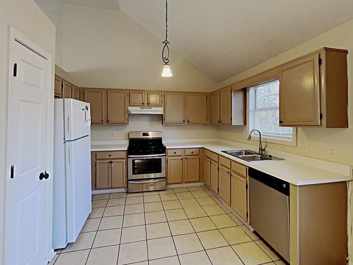 4312 Morningside Dr - Photo 4 of 16