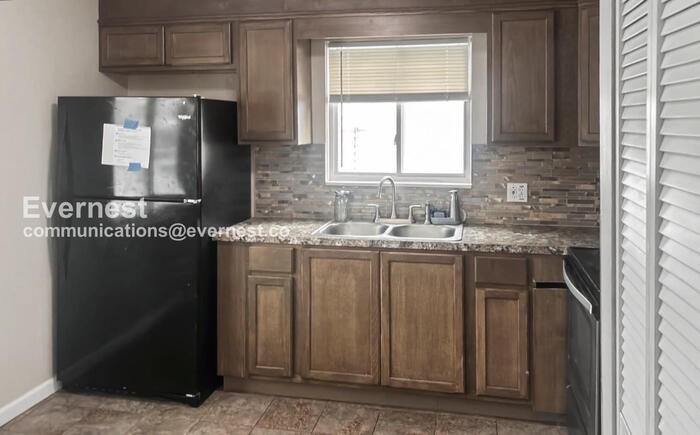 972 Concord Ave - Photo 3 of 18