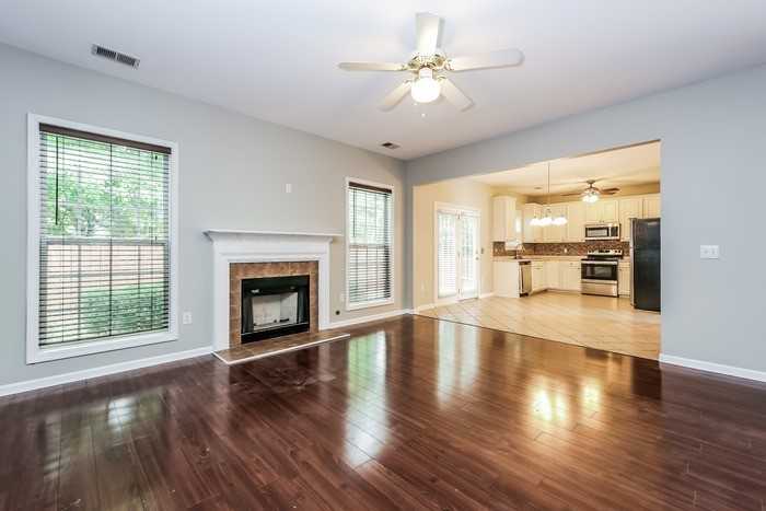 815 Terrace Creek Dr - Photo 4 of 12