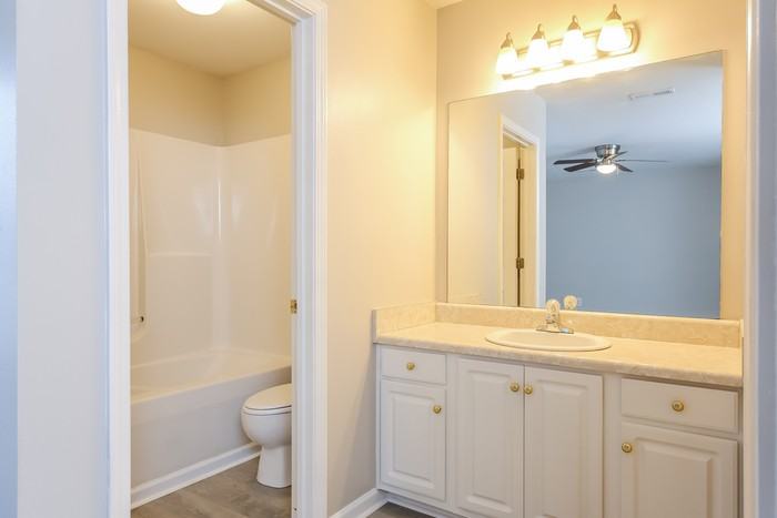 302 Yukon Dr - Photo 7 of 11