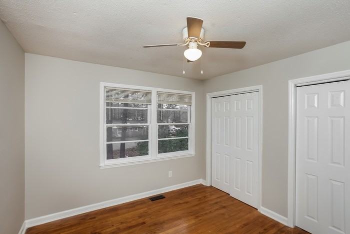 4248 Donavan Dr - Photo 7 of 11