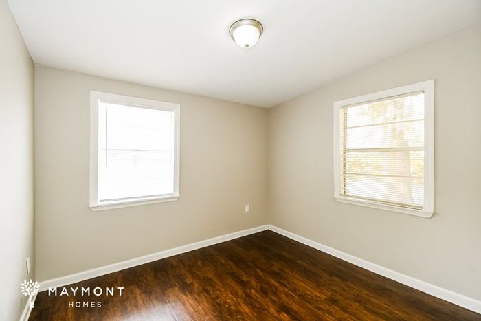 10406 Pinehurst Dr - Photo 7 of 11