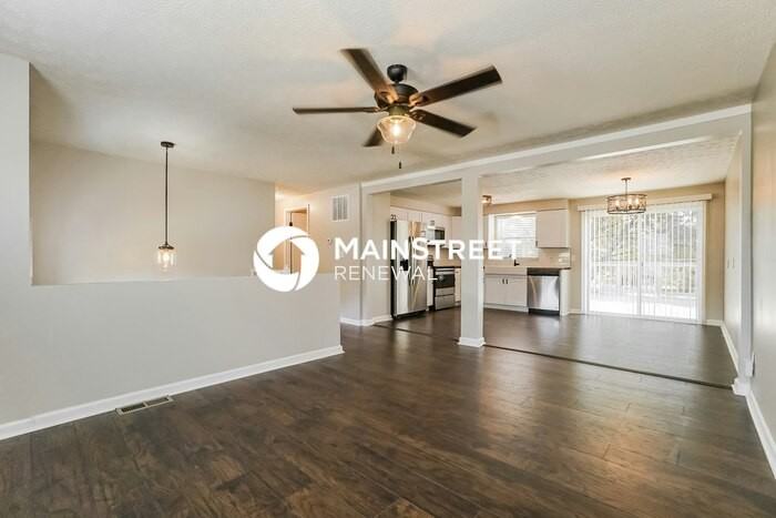 2905 Bannon Ct - Photo 5 of 17