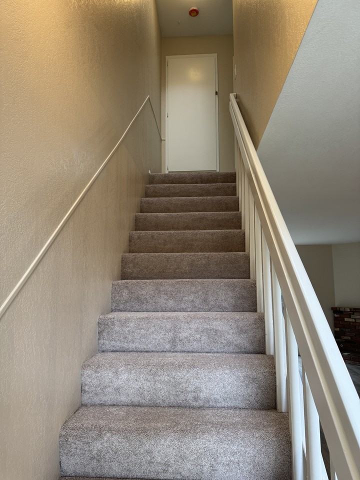 2502 Huntington St #09 - Photo 6 of 10