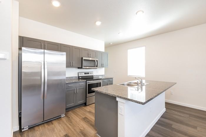 13420 Oneida Ln - Photo 5 of 15