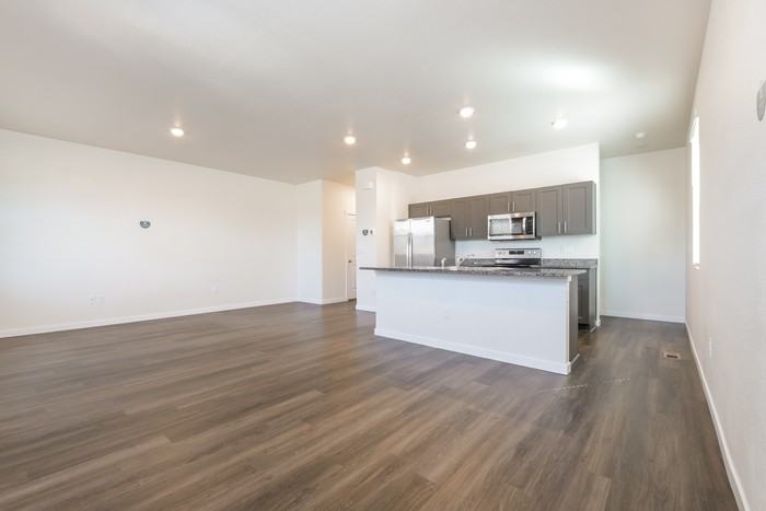 13420 Oneida Ln - Photo 7 of 15