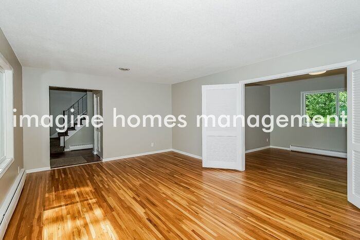 11405 Christansen Ct - Photo 4 of 19