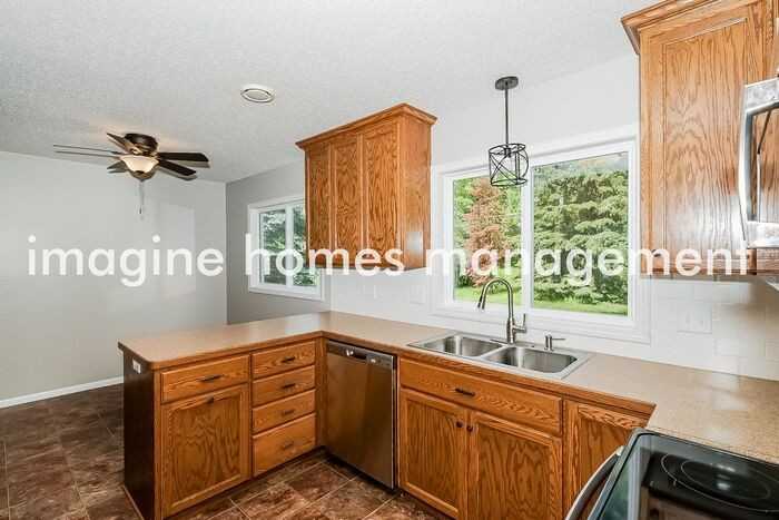 11405 Christansen Ct - Photo 7 of 19