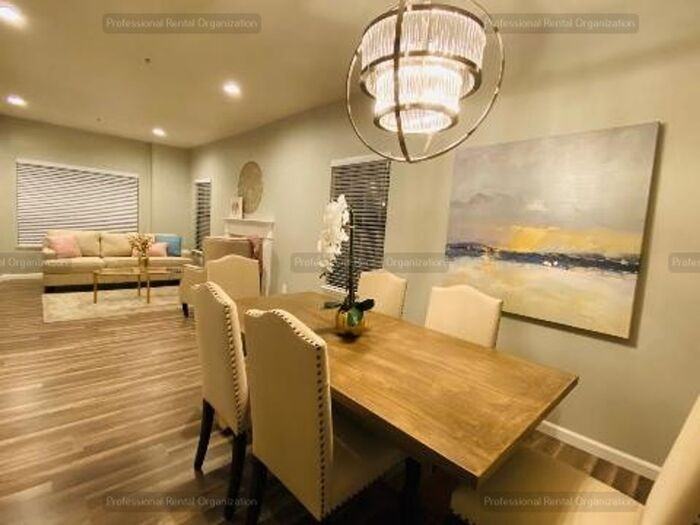 2745 Pine St #B - Photo 6 of 23