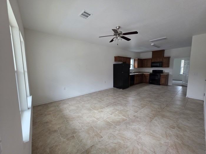 6110 White Oak Dr - Photo 2 of 15