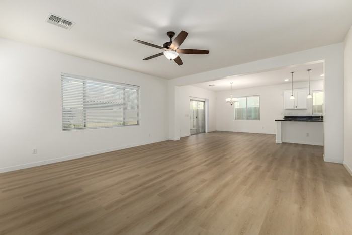 2972 E Shannon St - Photo 5 of 39