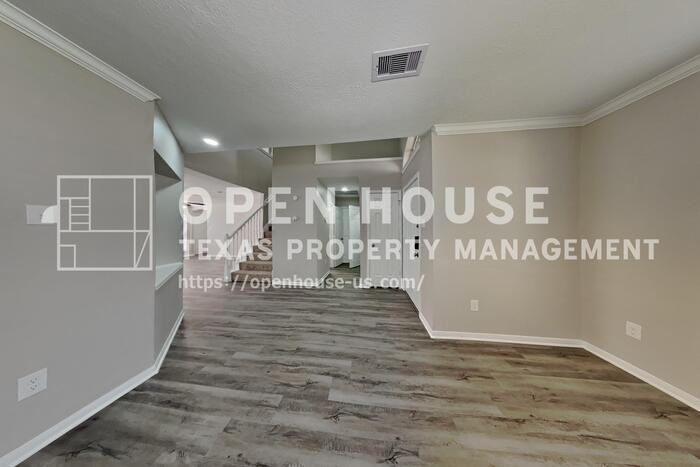 18319 Harnett Dr - Photo 6 of 25