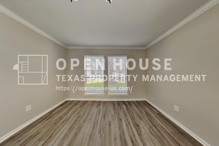 18319 Harnett Dr - Photo 7 of 25