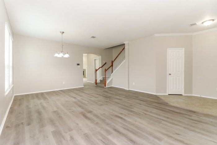 2625 Gardendale Dr - Photo 6 of 16