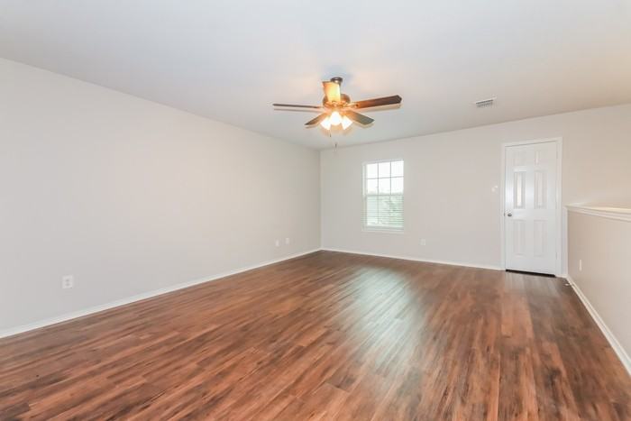 Laurel Ln - Photo 7 of 16