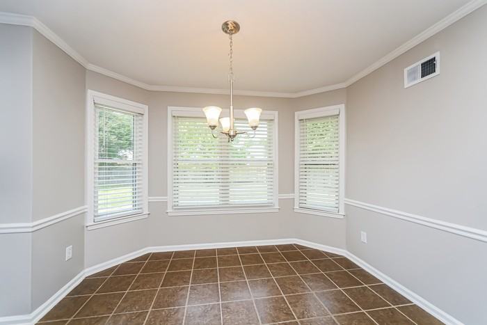 7486 Hedgington Dr - Photo 7 of 22