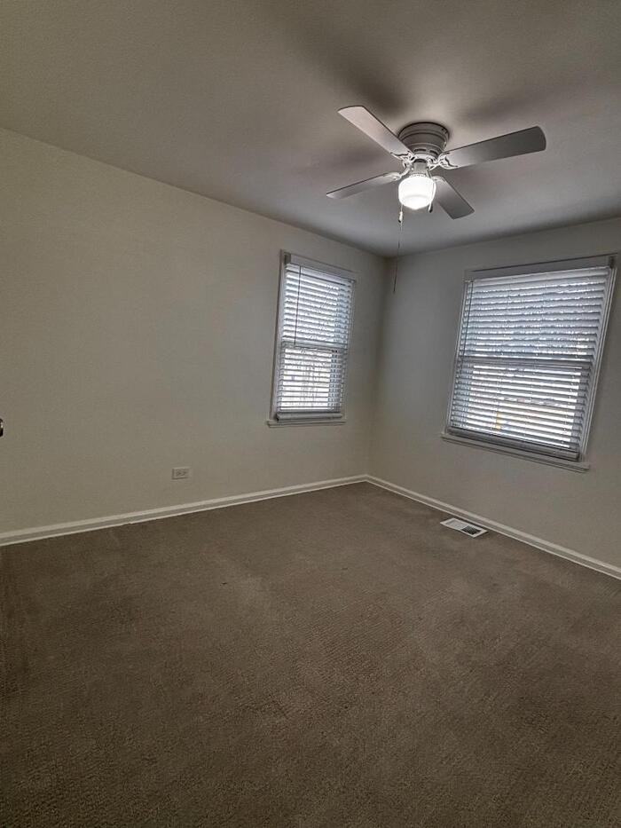 4911 Clay St - Photo 7 of 12