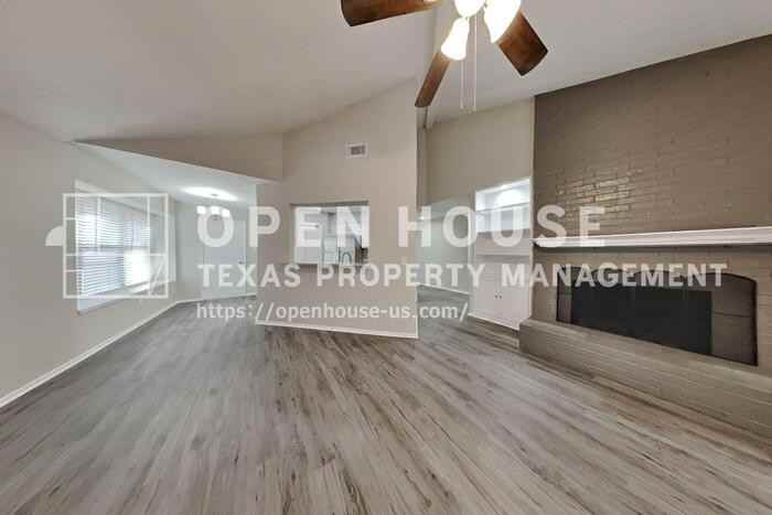 26 Pinewood Forest Ct - Photo 4 of 20