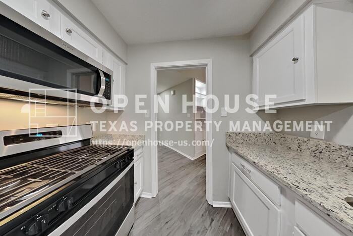 26 Pinewood Forest Ct - Photo 7 of 20