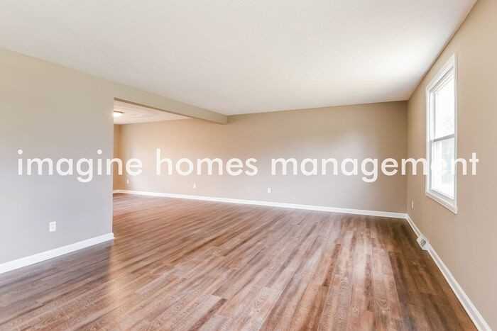 5979 Anna Lee Dr - Photo 3 of 19