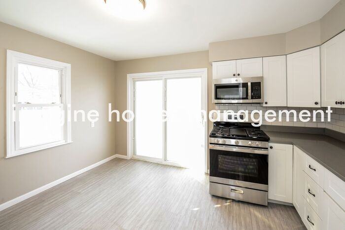 679 Eldridge Ave W - Photo 5 of 16