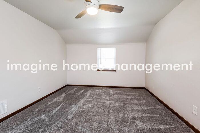 3202 Hazelhurst Ave - Photo 7 of 16