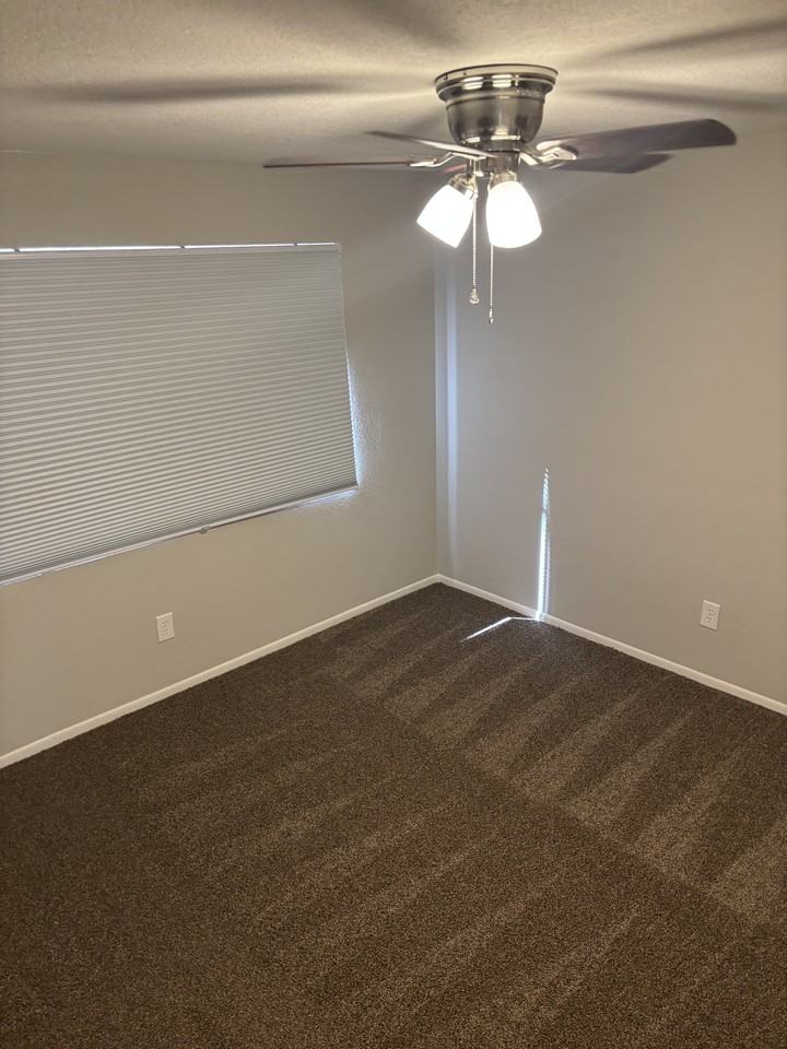 168 S 54th St #B - Photo 3 of 10