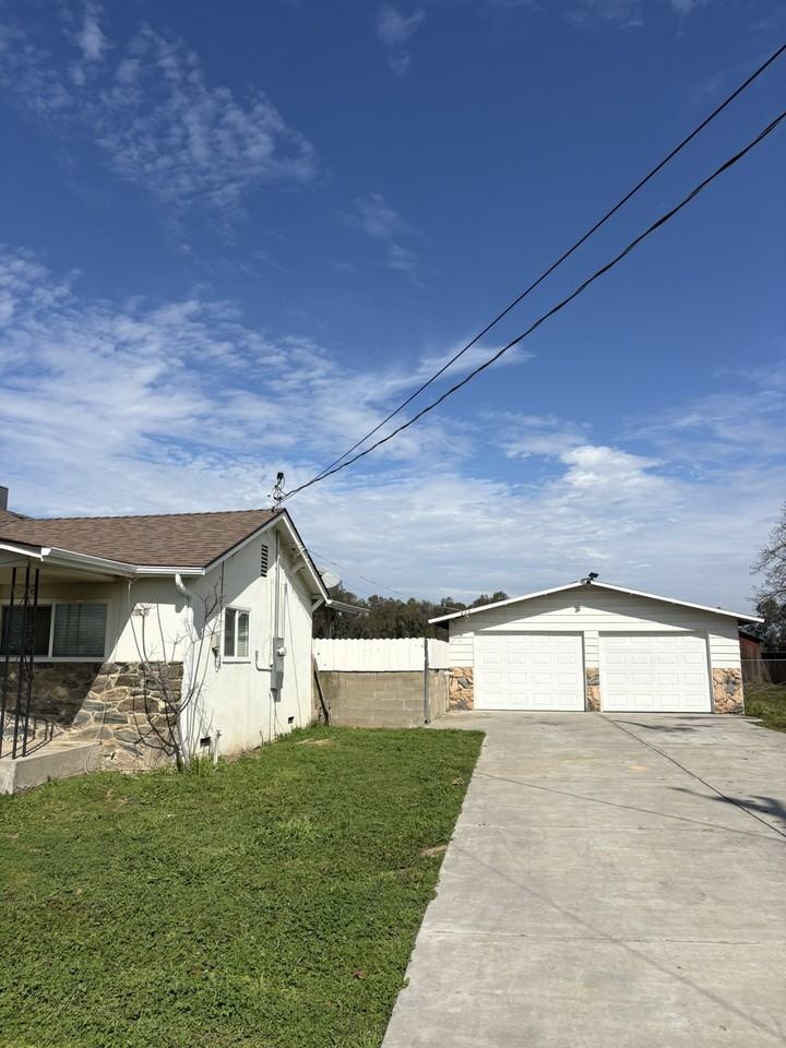 6832 E Harvey Ave #1 - Photo 7 of 44