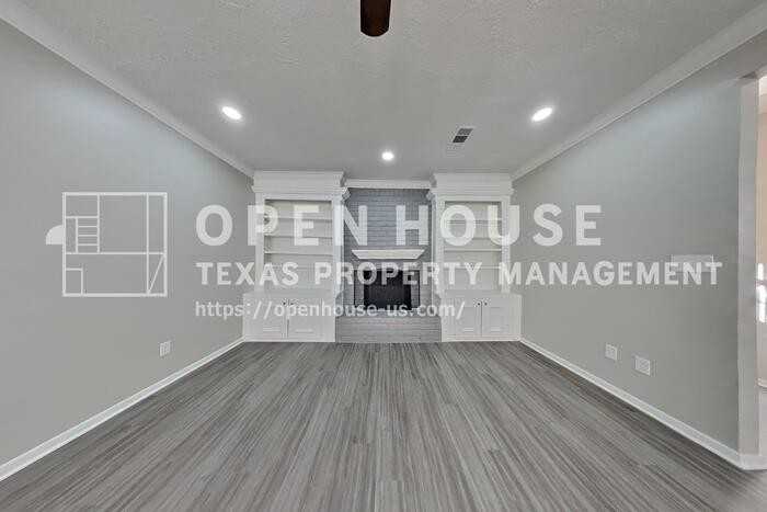 2127 Jamara Ln - Photo 4 of 21