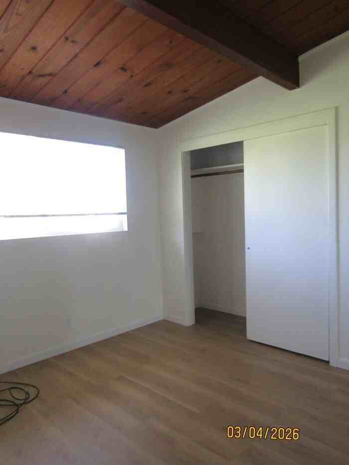 4984 Hessel Rd - Photo 6 of 18