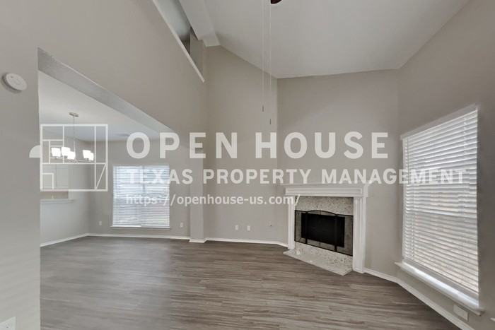 3256 Rachel Ln - Photo 4 of 22