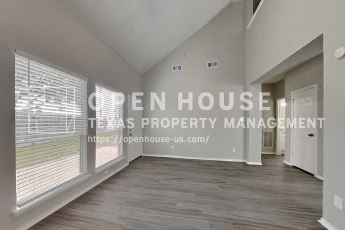 3256 Rachel Ln - Photo 5 of 22