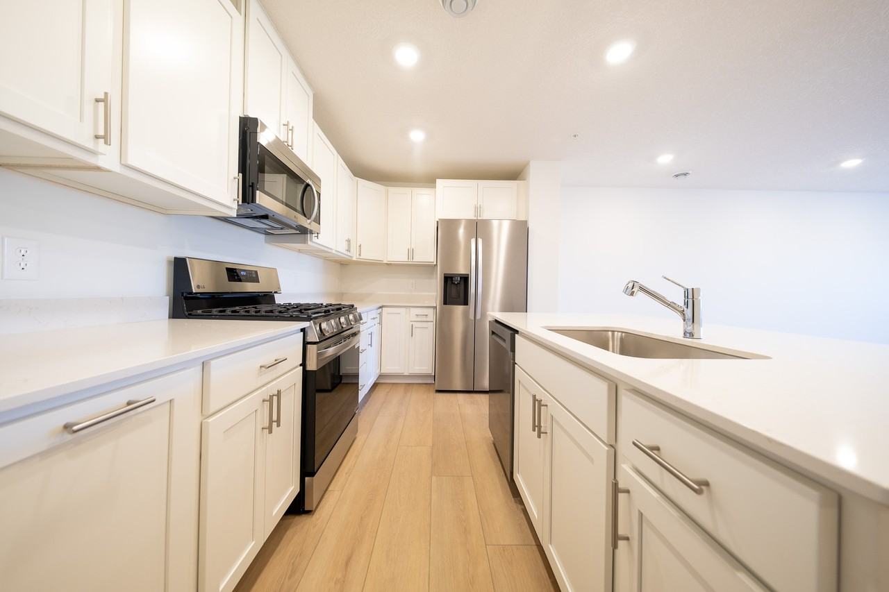 5147 Long Pointe Pass #1 - Photo 4 of 21