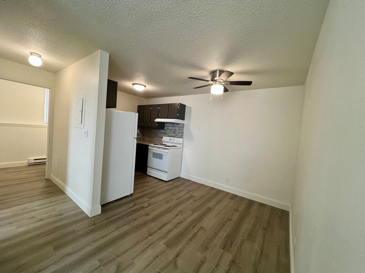 Grand Teton Estates Apartments - Photo 3 of 30
