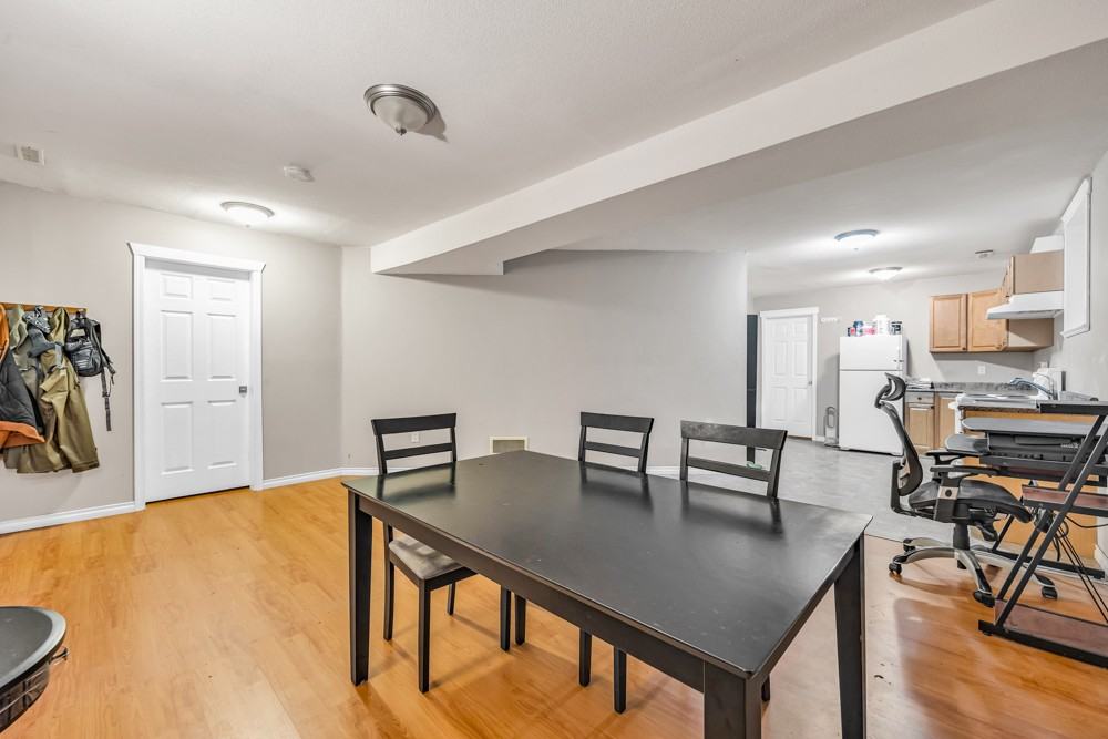 18991 70A Avenue #bsmt - Photo 4 of 16