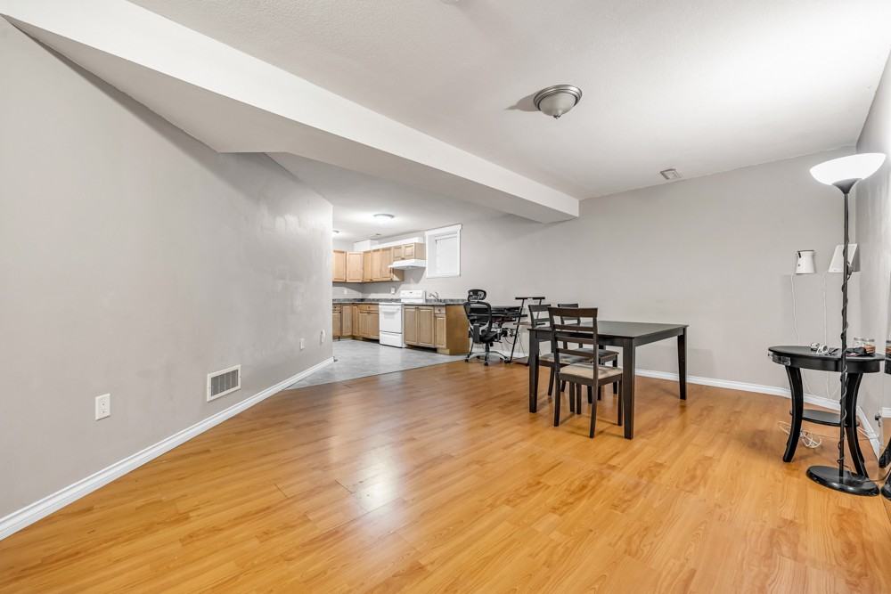 18991 70A Avenue #bsmt - Photo 5 of 16