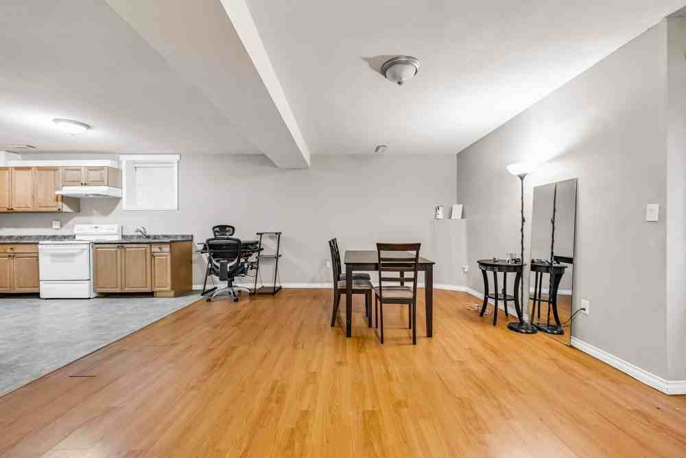 18991 70A Avenue #bsmt - Photo 6 of 16