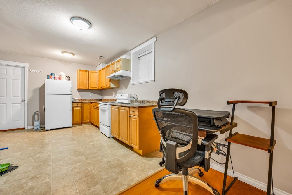 18991 70A Avenue #bsmt - Photo 7 of 16