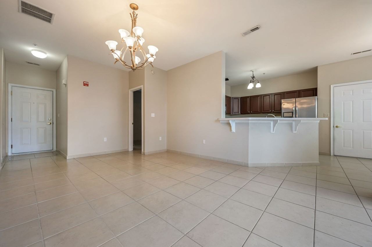 S Sagamore Dr #1 - Photo 3 of 10