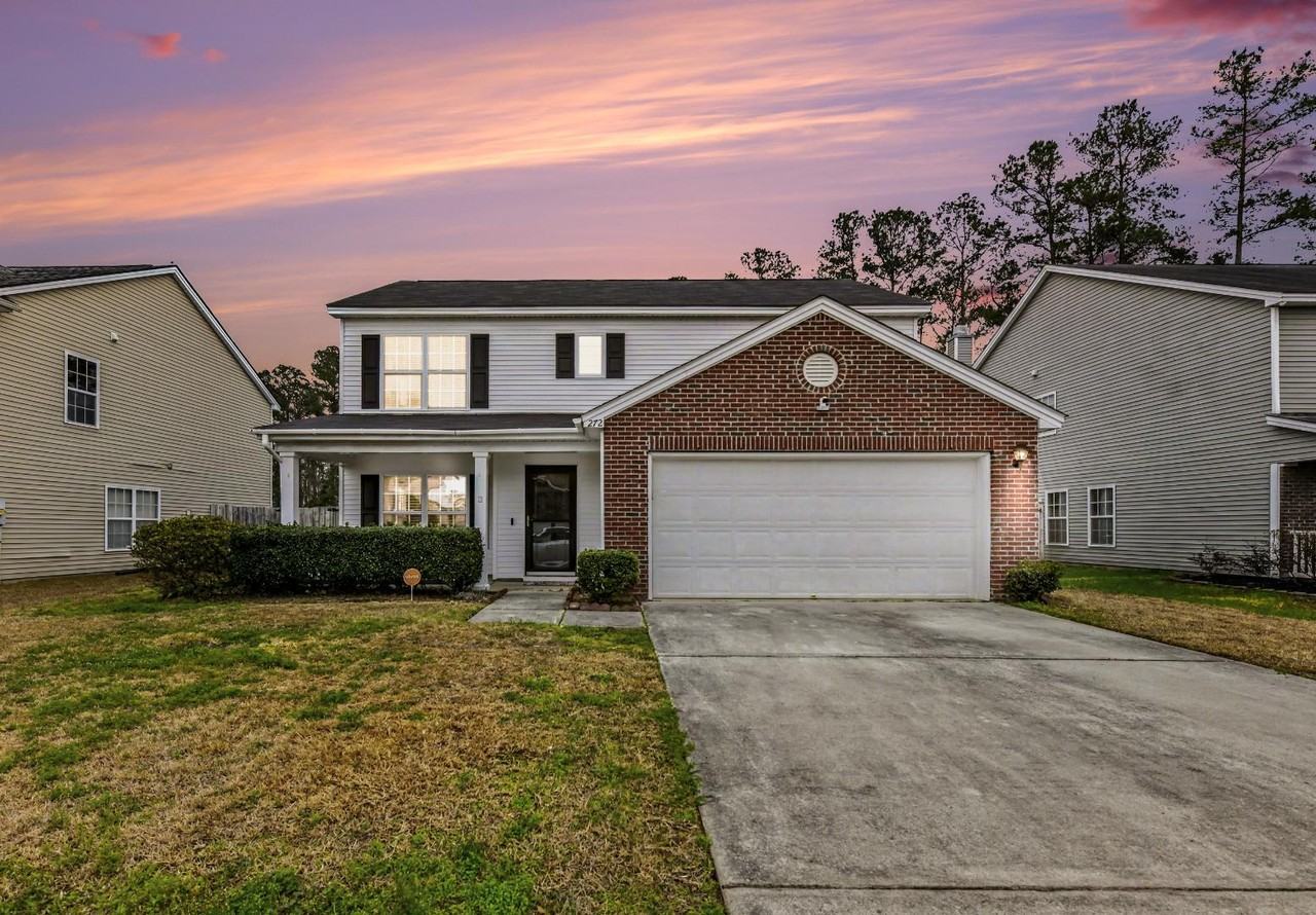 272 Clayburne Dr - Photo 2 of 12