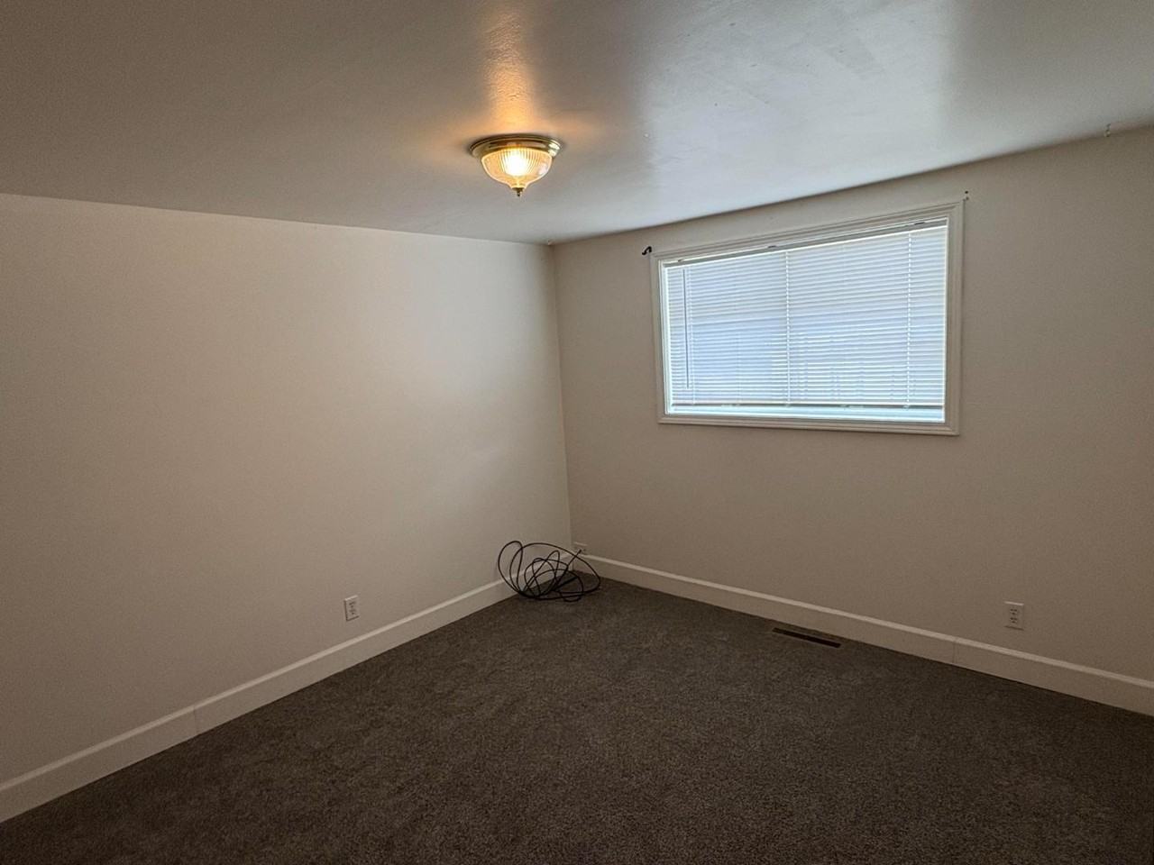 351 S 200 E - Photo 3 of 11