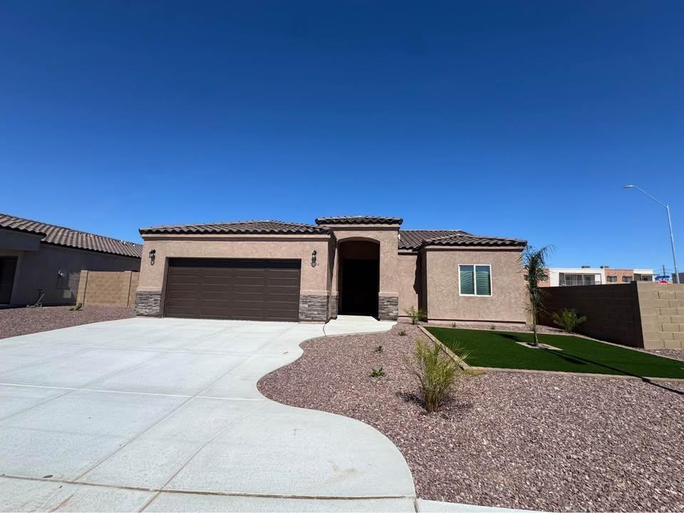 7894 E 34th Pl - Photo 2 of 20